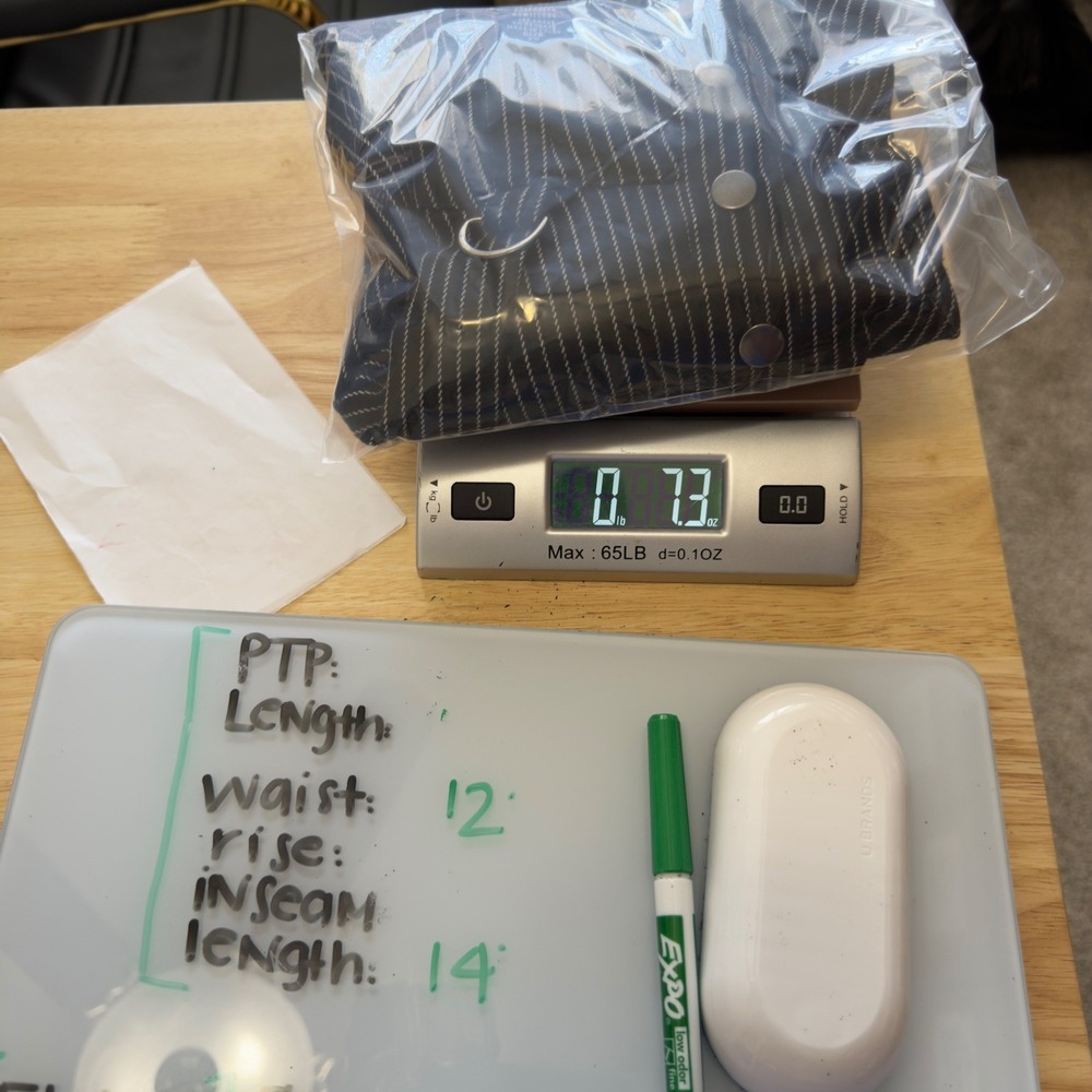 Hot Topic Women Grunge Skirt XS Black Pinstripe Pleated Mini D-Ring Button Front - Picture 4 of 9